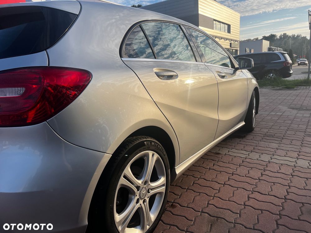 Mercedes-Benz Klasa A 180 (BlueEFFICIENCY) - 8