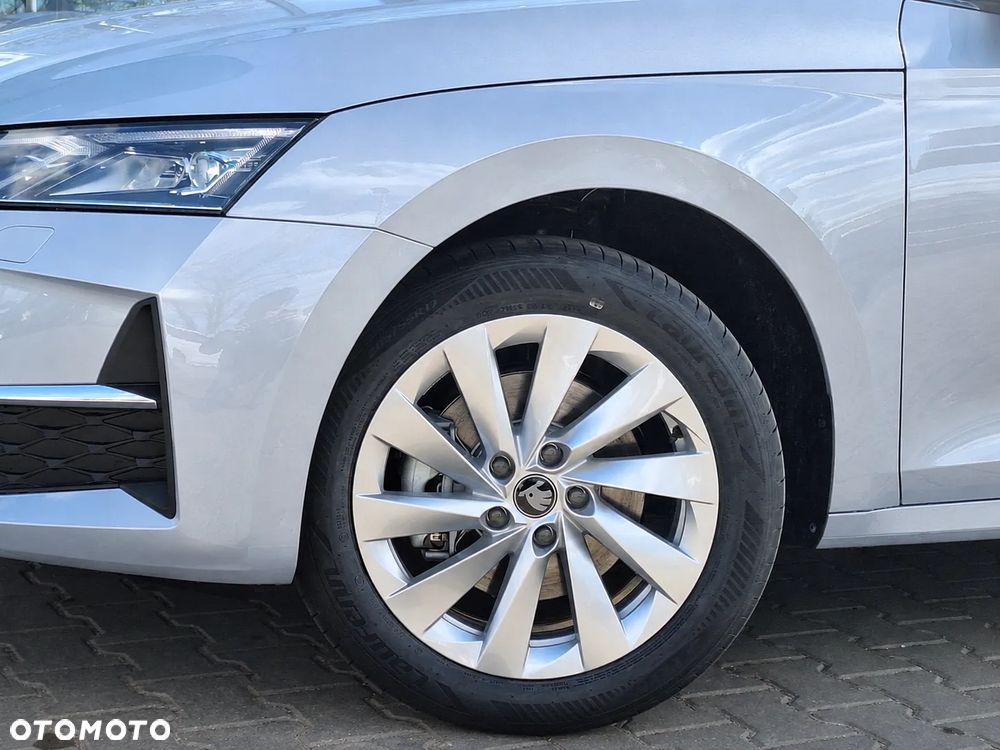Skoda Octavia 1.5 TSI mHEV Drive Essence DSG - 3