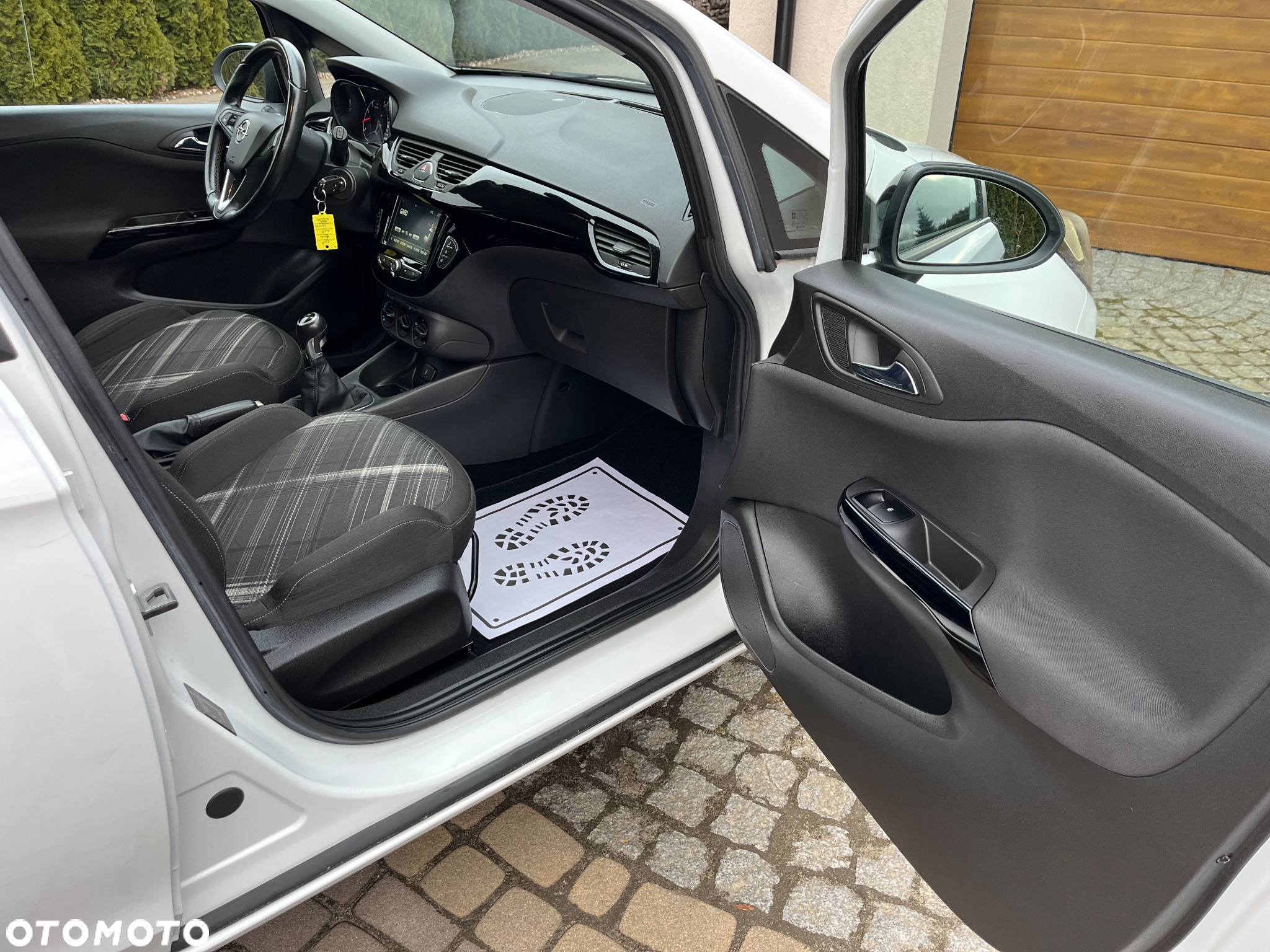 Opel Corsa 1.4 120 Jahre - 17