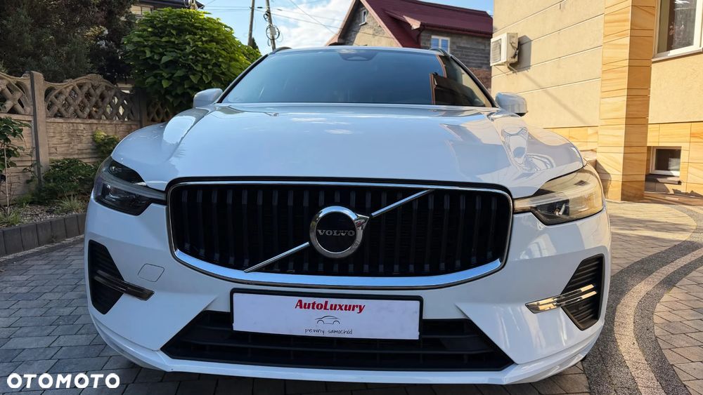 Volvo XC 60 B4 D AWD Geartronic Momentum Pro - 16