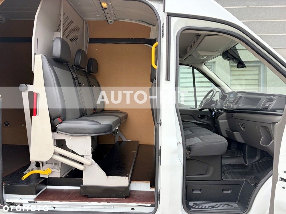 Ford Transit - 22