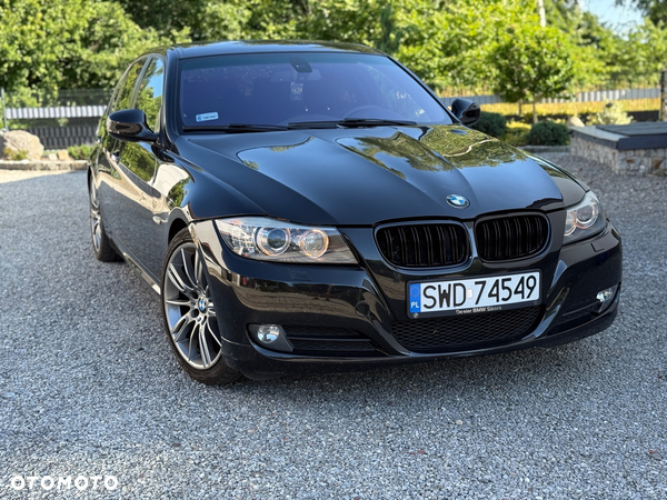 BMW Seria 3 325i