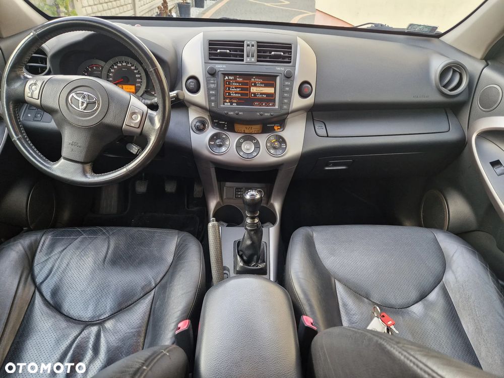 Toyota RAV4 2.2 D-4D Prestige - 8