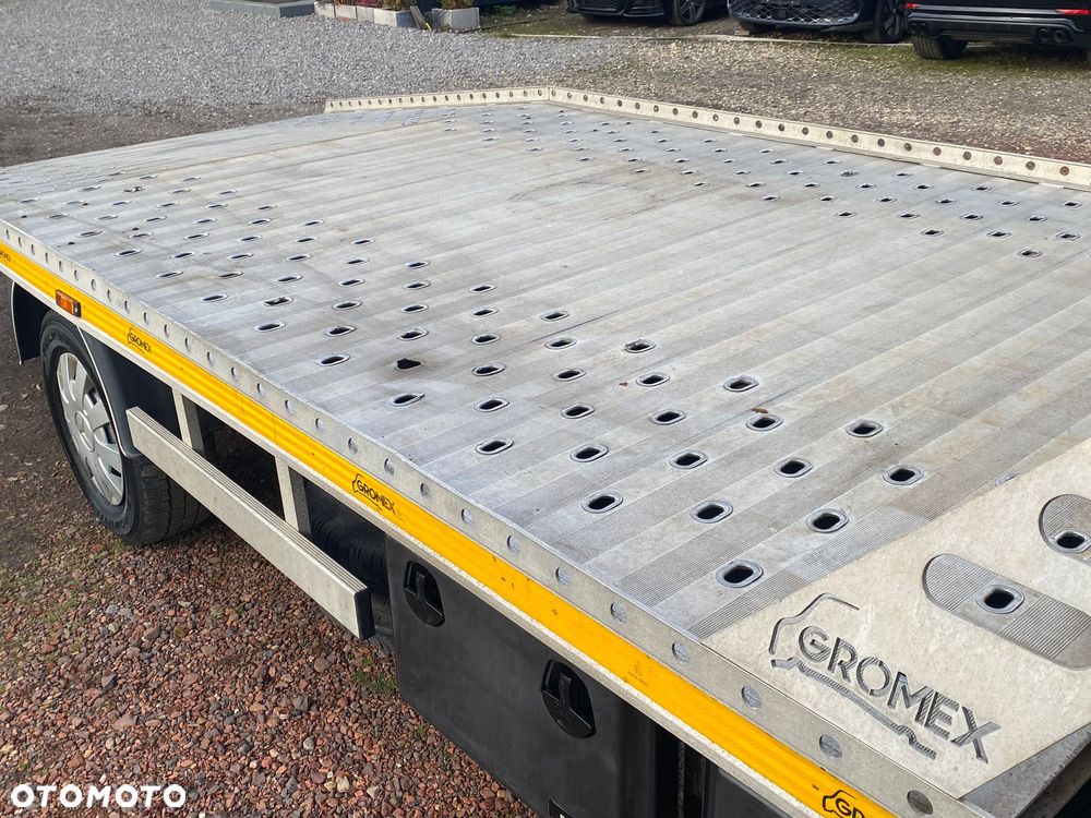 Mercedes-Benz Sprinter 319CDI V6 - 3