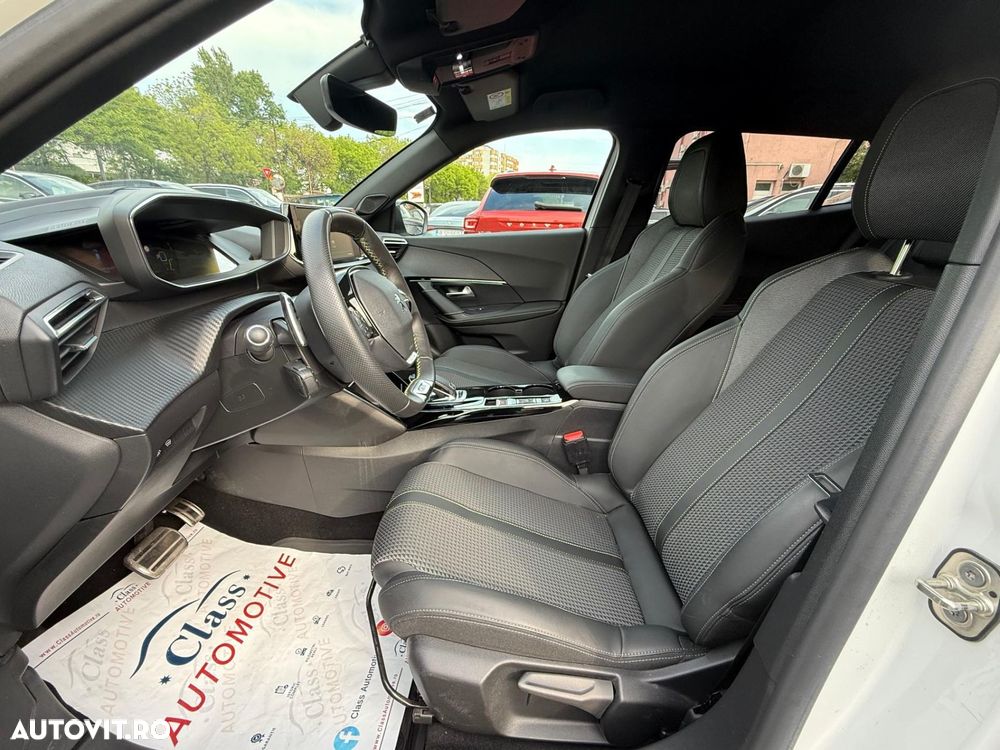 Peugeot 2008 1.2 L PureTech STT EAT8 GT Line - 8