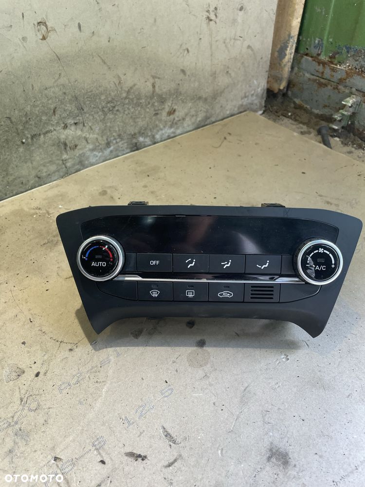 Moduł panel klimatyzacji Hyundai i20 II 2 ogrzewania 2014- 2020 - 1