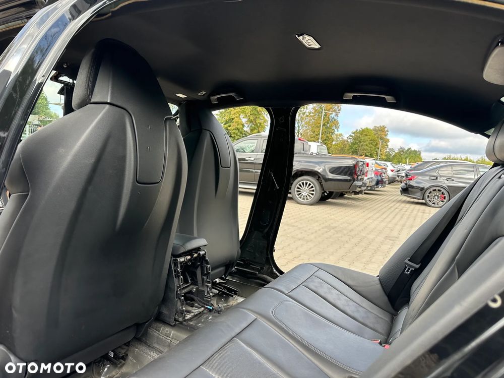 BMW M3 Competition xDrive sport - 11