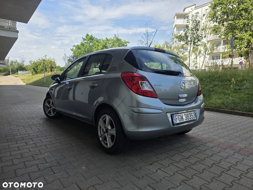 Opel Corsa - 2