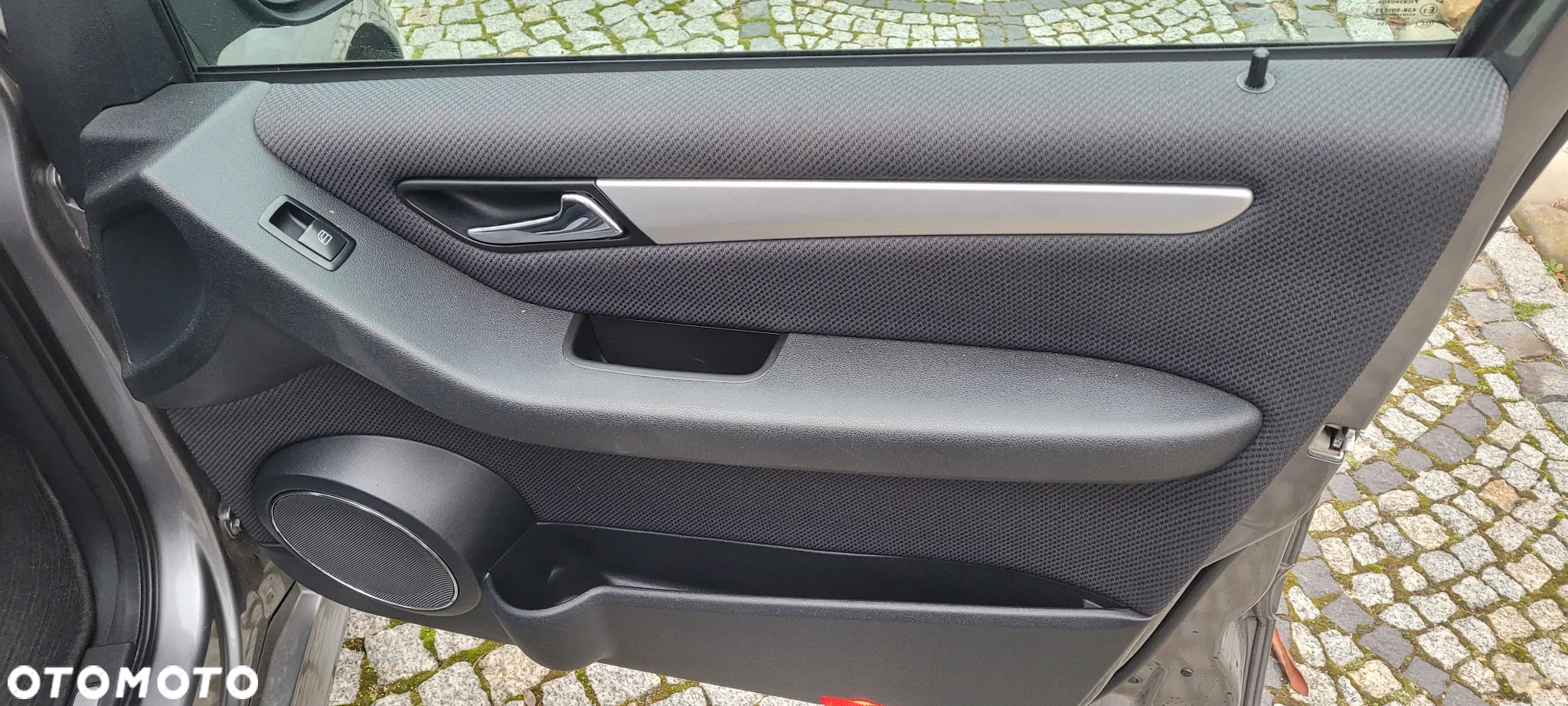 Mercedes-Benz Klasa B 180 CDI DPF Special Edition - 28