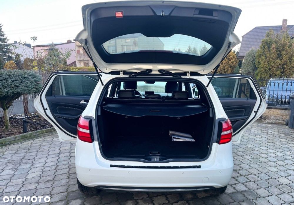 Mercedes-Benz Klasa B - 40