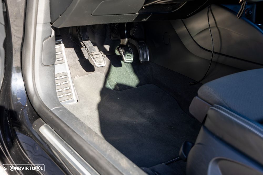 Audi A3 Cabrio 1.6 TDi S-line - 32