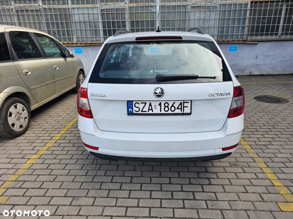 Skoda Octavia 1.6 TDI SCR Ambition - 4