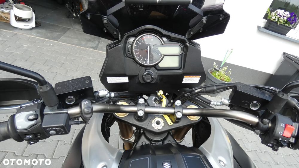 Suzuki DL - 23