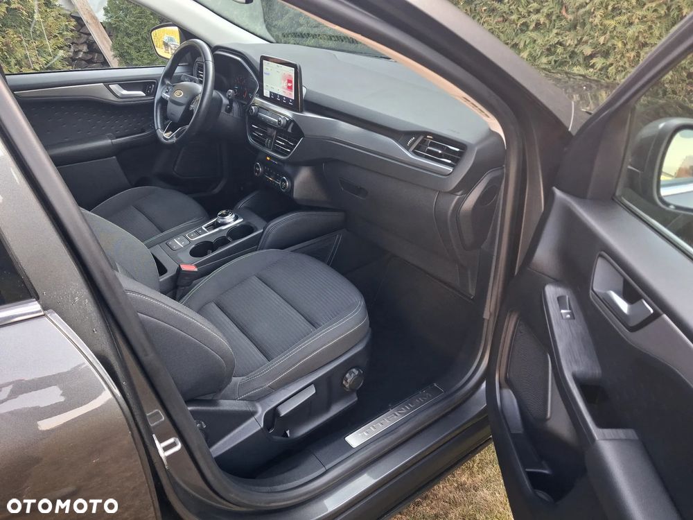 Ford Kuga - 9