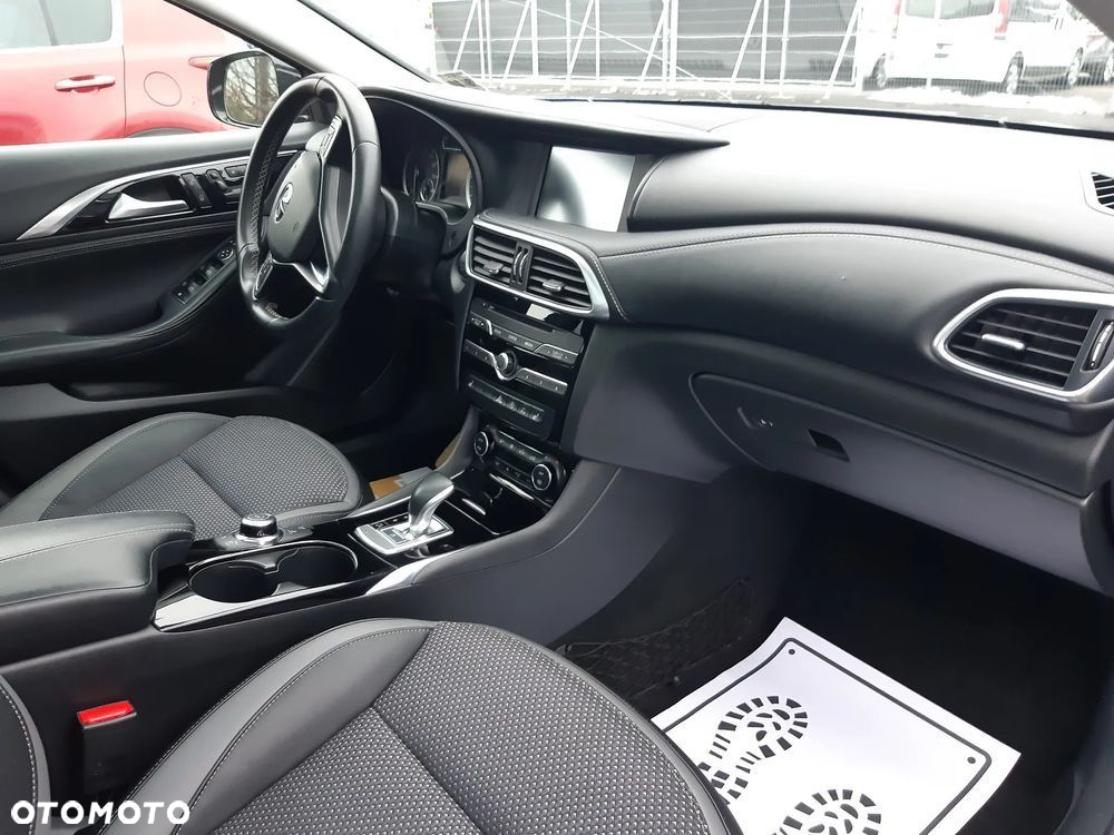 Infiniti QX30 2.0t DCT AWD Luxe Tech - 7