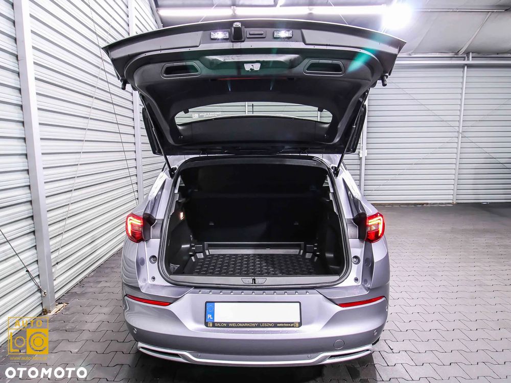 Opel Grandland 1.2 T Business Edition S&S - 13