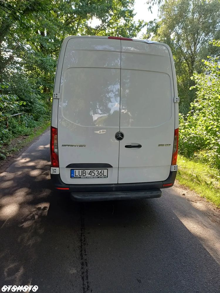 Mercedes-Benz Sprinter - 40