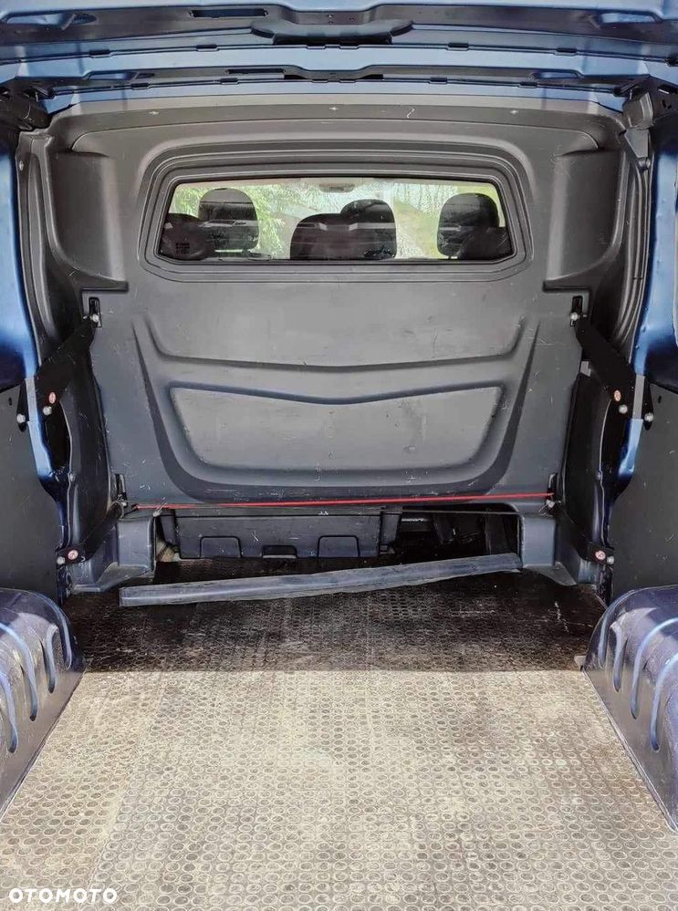 Renault Trafic - 12