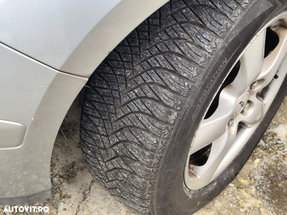 Ford S-Max 2.0 TDCi DPF Champions Edition - 12