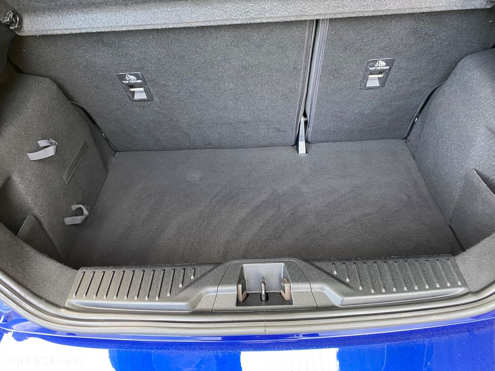 Ford Fiesta - 34