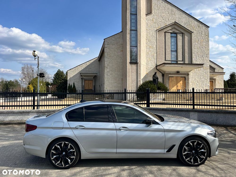 BMW Seria 5 530i xDrive mHEV Luxury Line sport - 4