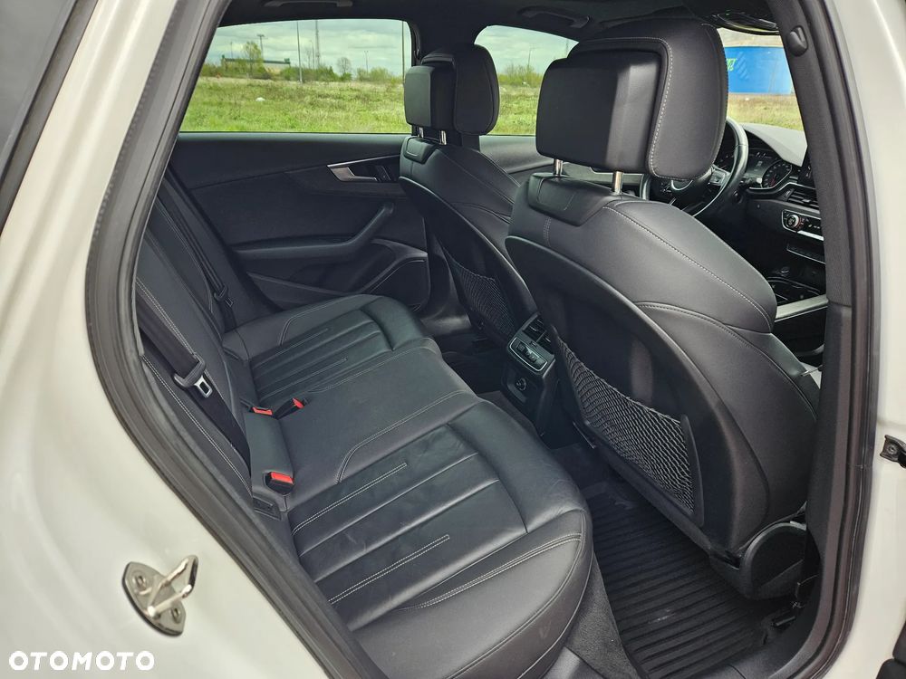 Audi A4 Limousine - 13