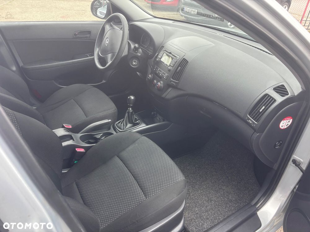 Hyundai i30 1.4 Edition Plus - 12