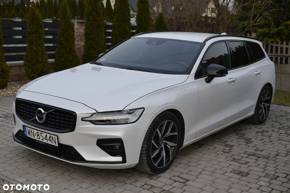 Volvo V60 B3 B R-Design
