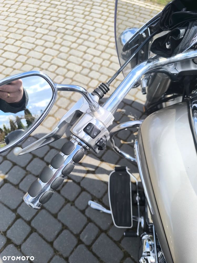 Yamaha Road Star - 13