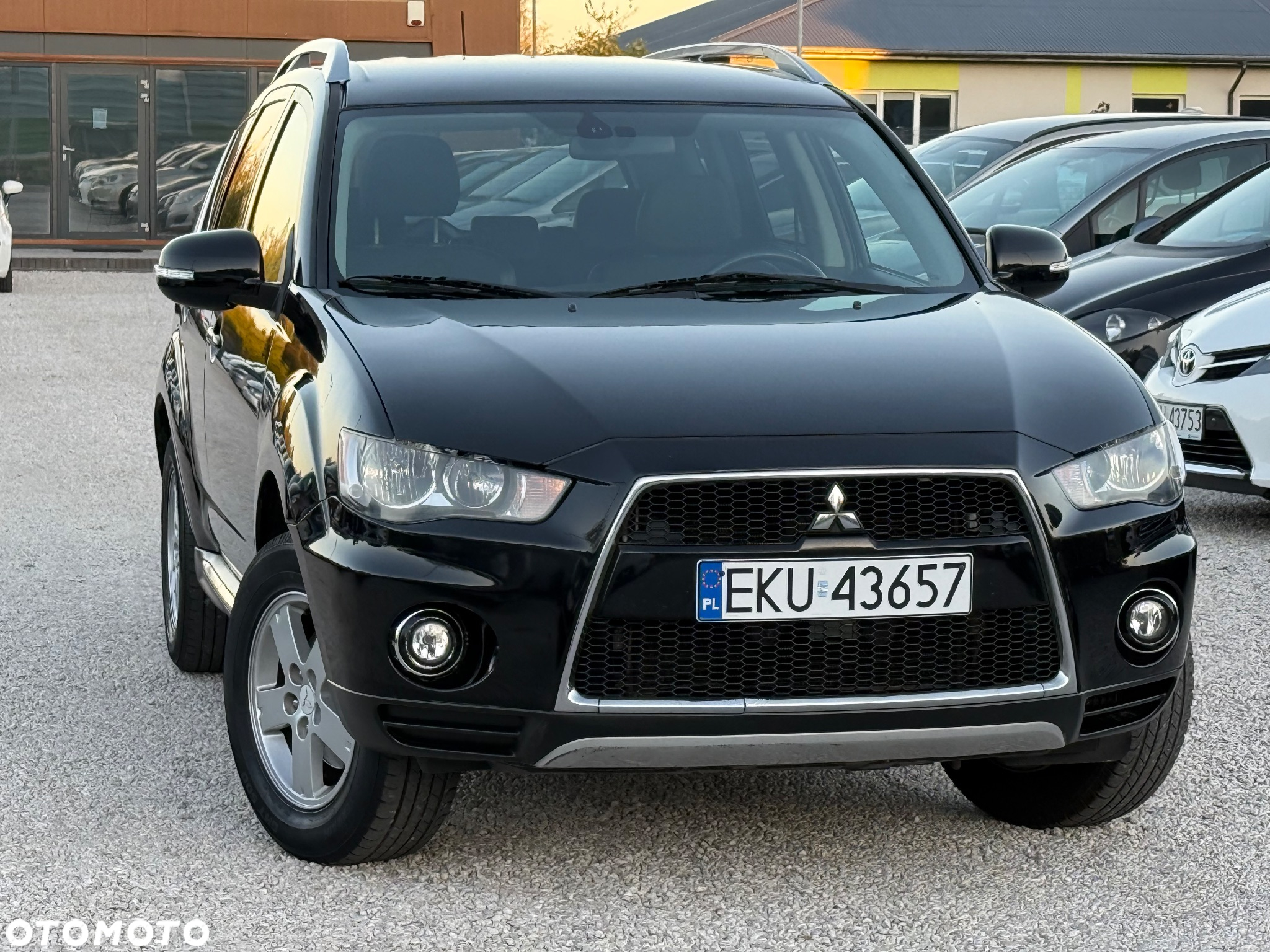 Mitsubishi Outlander 2.0 2WD CVT Invite - 17