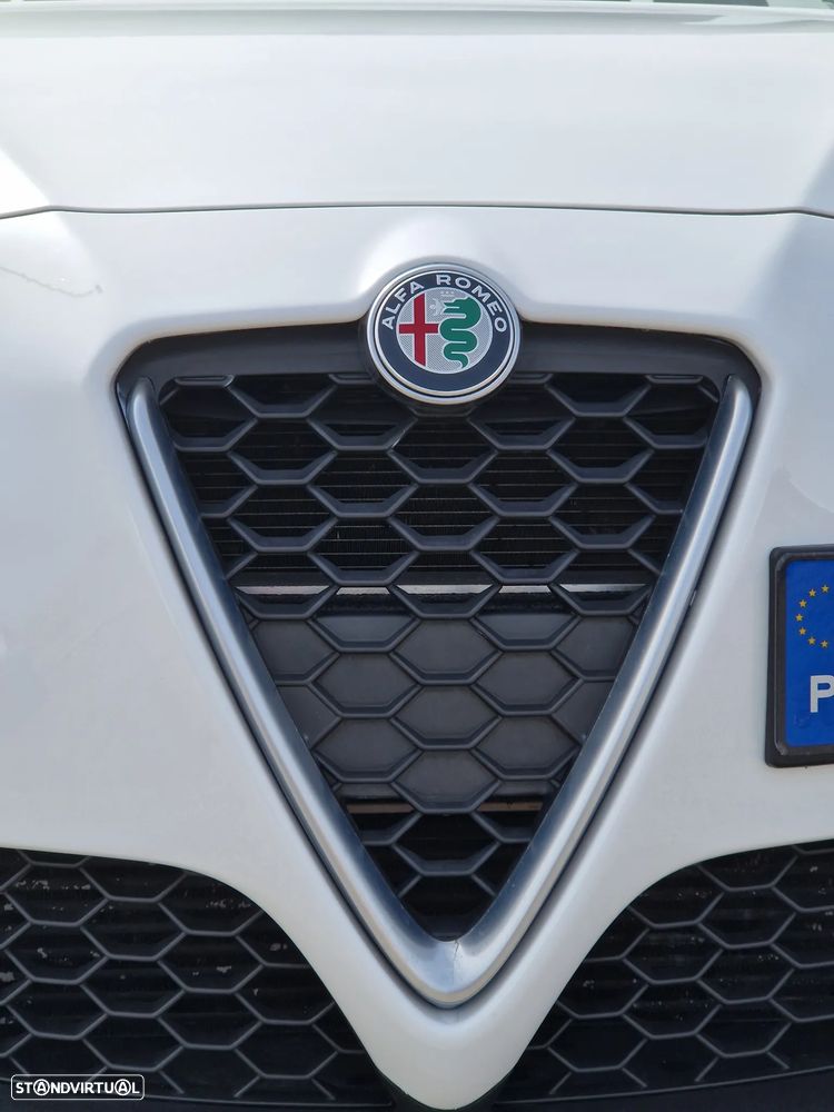 Alfa Romeo Giulietta 1.6 JTDM Super TCT - 8