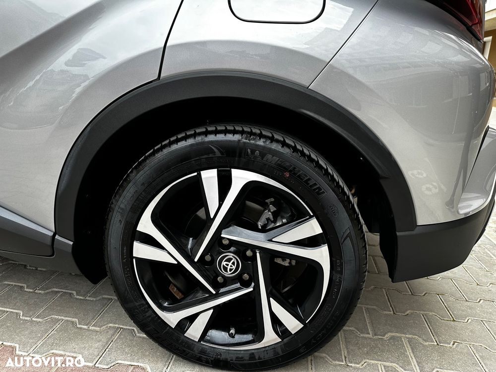 Toyota C-HR 2.0 HEV 197 CP 4x2 CVT Dynamic - 15