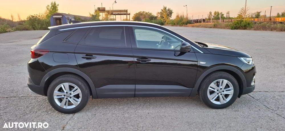 Opel Grandland X 1.5 START/STOP Elegance - 11