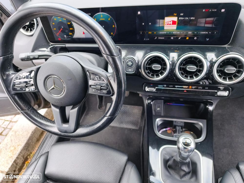 Mercedes-Benz B 180 d Edition 2020 - 17