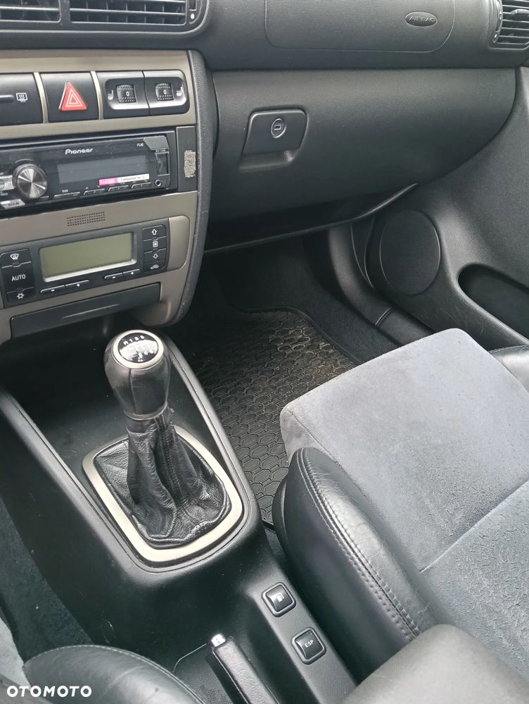 Seat Leon 1.9 TDI 150 Sport - 11