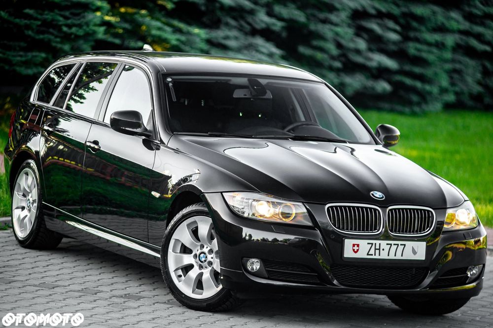 BMW Seria 3 325i xDrive Edition Exclusive - 1