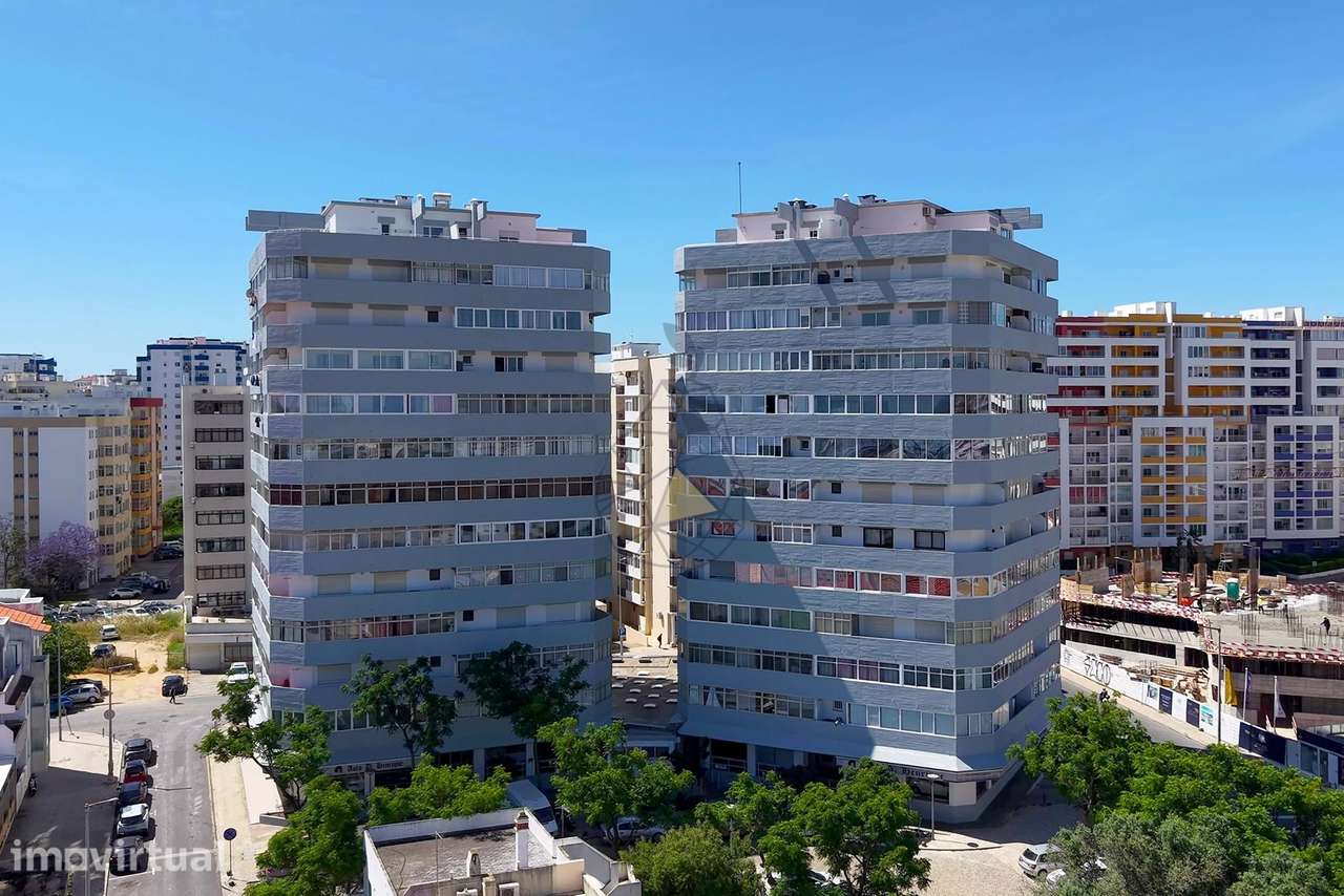 Apartamento Renovado T1 no Centro de Portimão - Grande imagem: 2/38