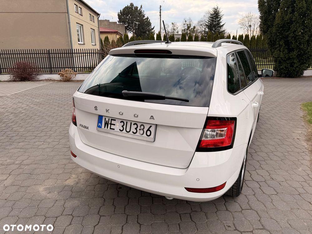 Skoda Fabia 1.0 TSI Ambition Plus - 9
