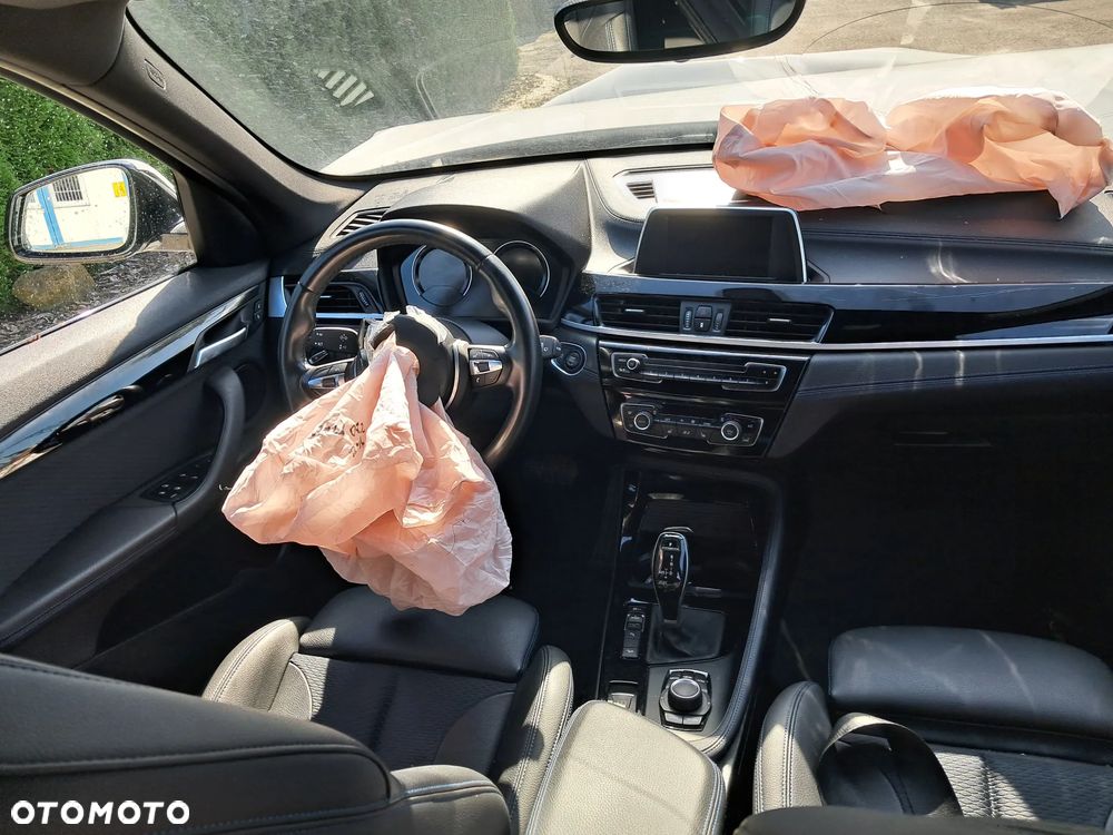 BMW X1 xDrive20i - 11