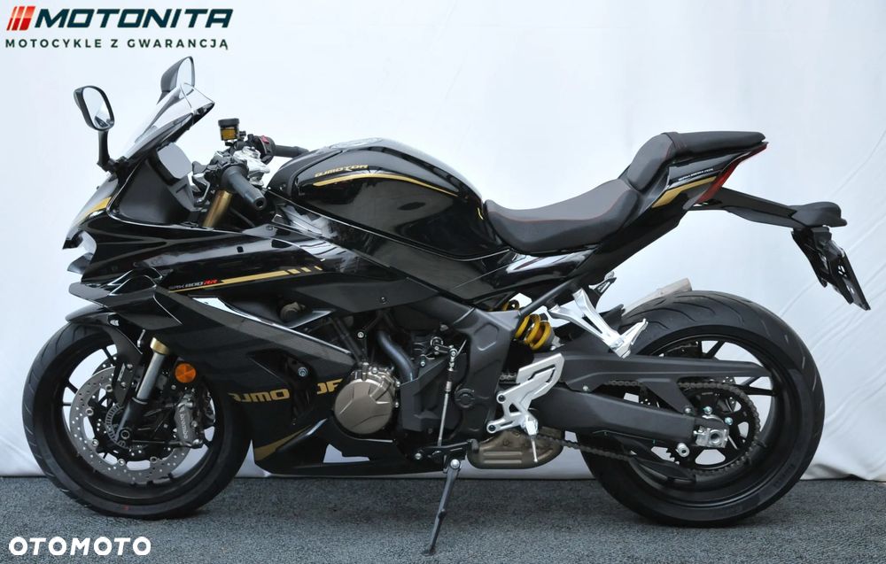 QJMOTOR SRK 800RR - 16