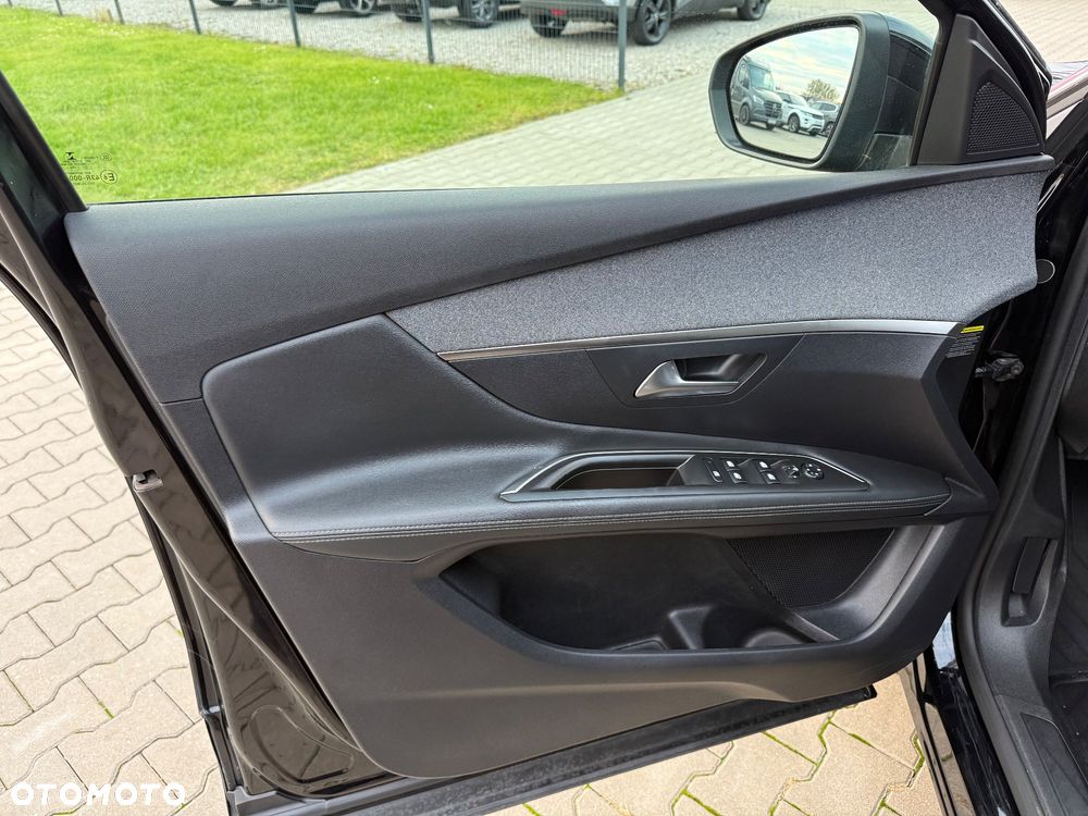 Peugeot 3008 BlueHDi 180 Stop & Start EAT8 Allure - 13