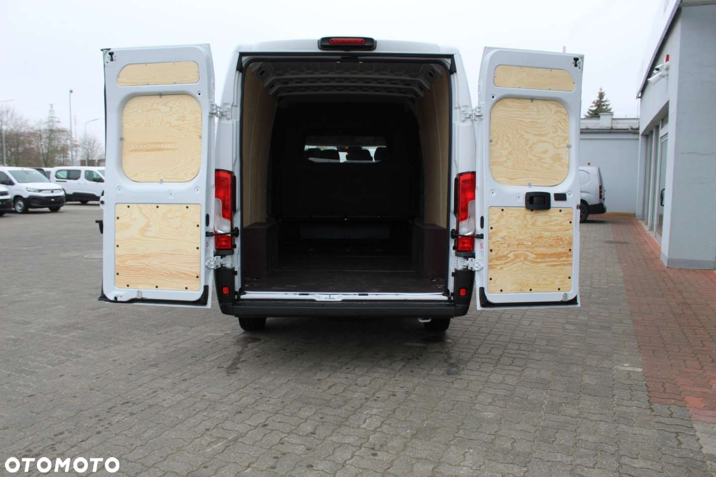 Peugeot Boxer Furgon Brygadowy - 16