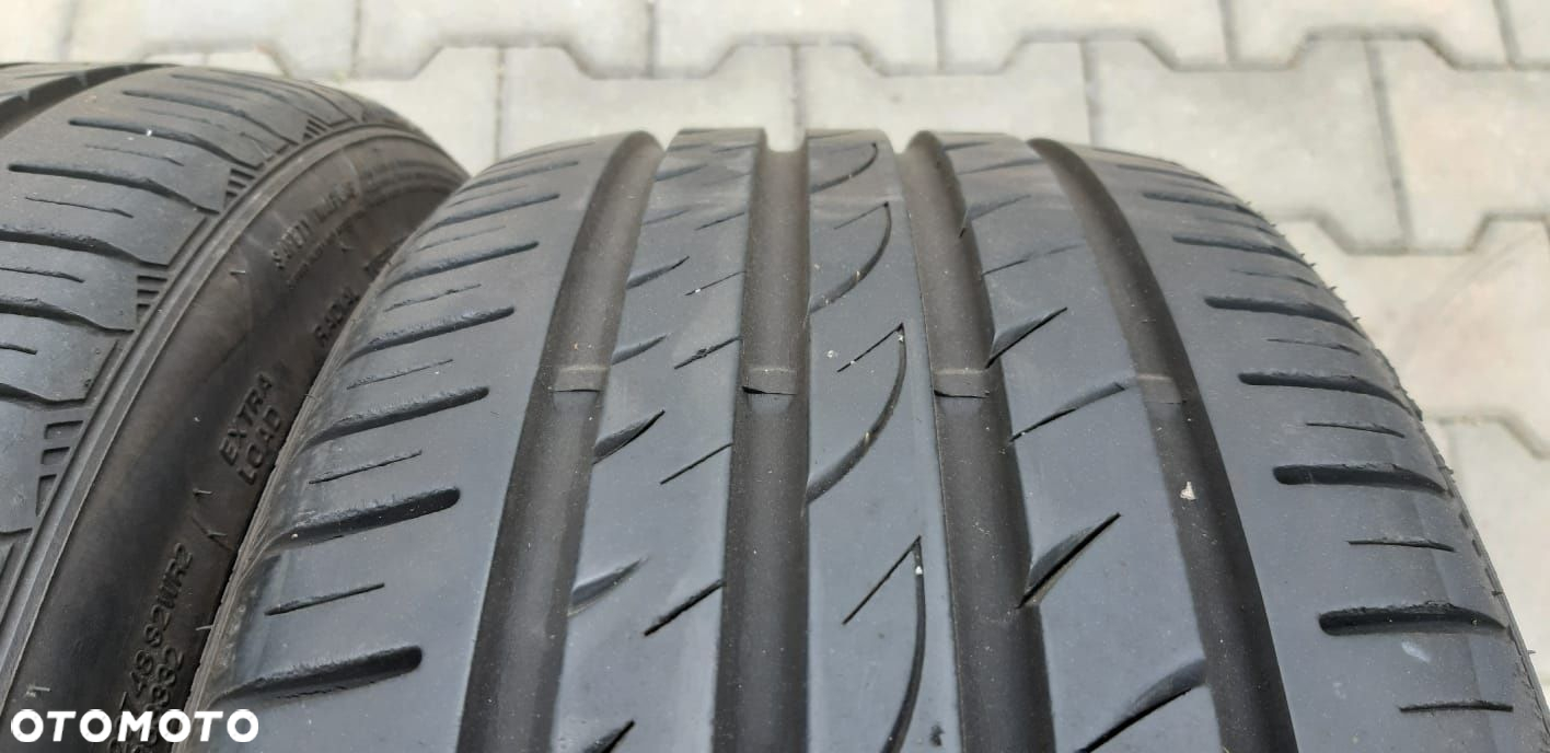 Opony Yokohama Nexen 205 40 R17 - 5