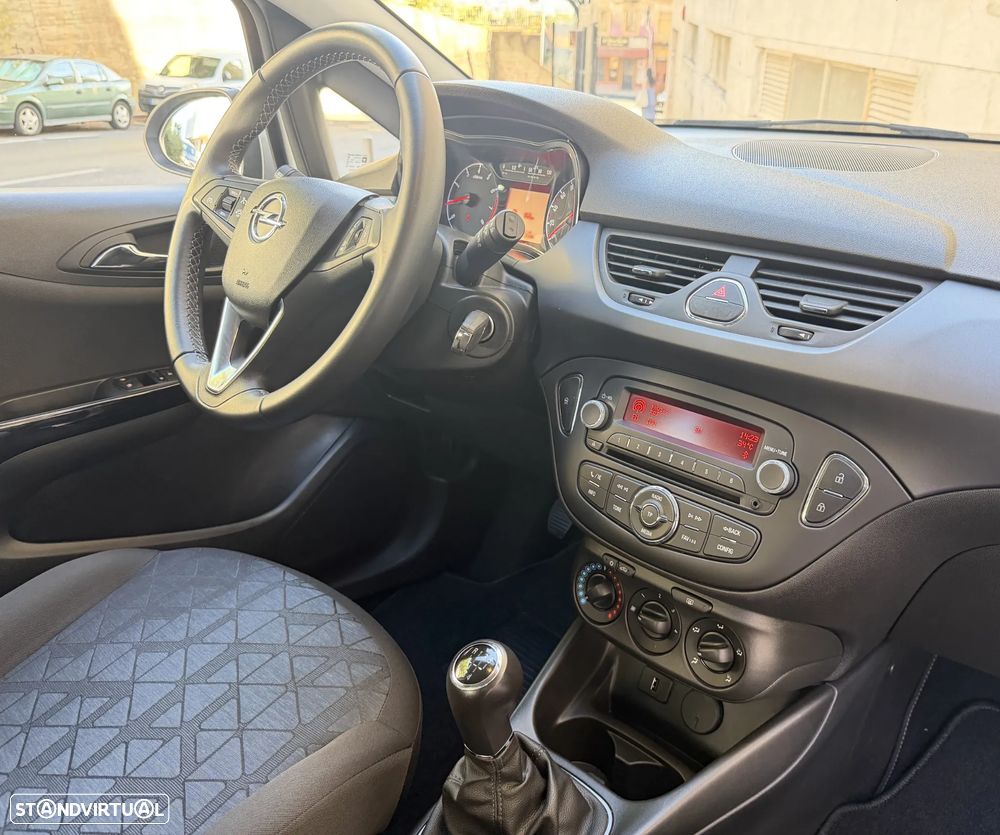 Opel Corsa 1.2 120 Anos - 20