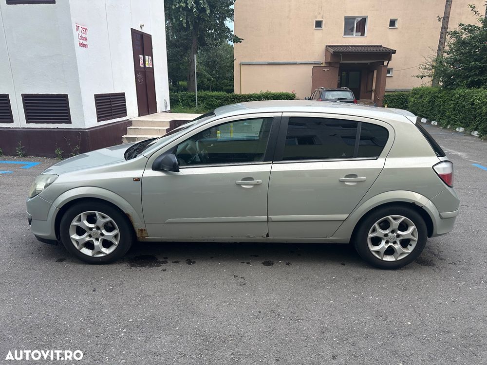 Opel Astra 1.7 CDI Cosmo - 4