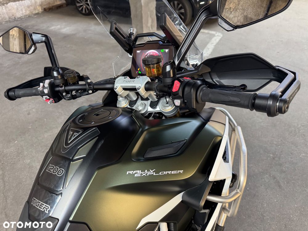Triumph Tiger - 7
