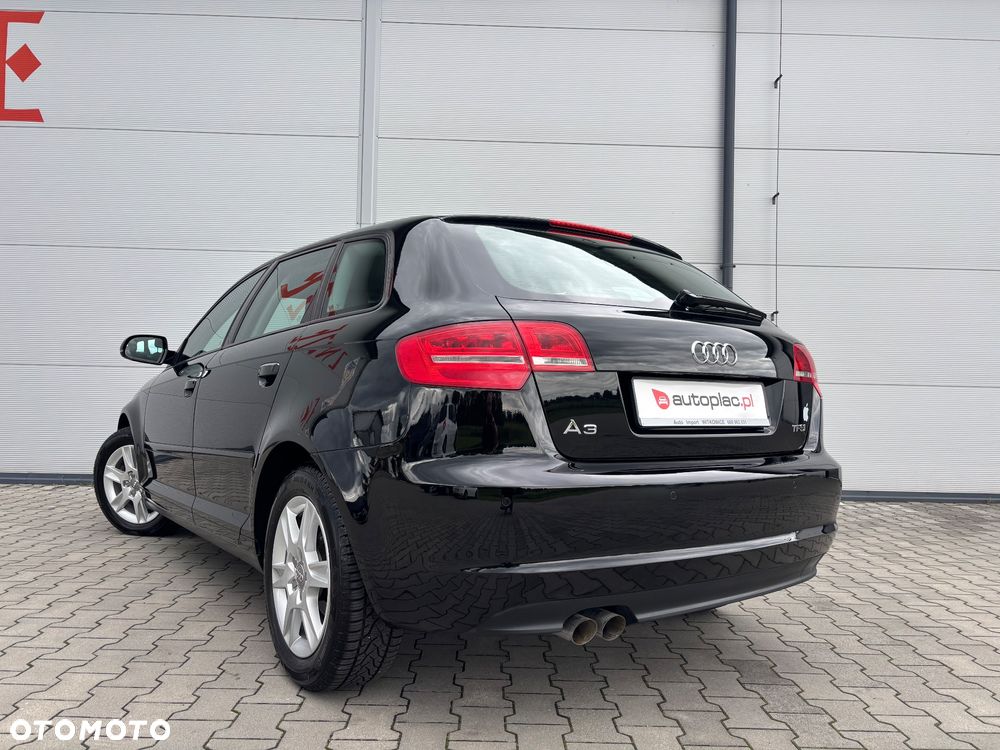 Audi A3 Sportback 1.4 TFSI Ambiente - 9