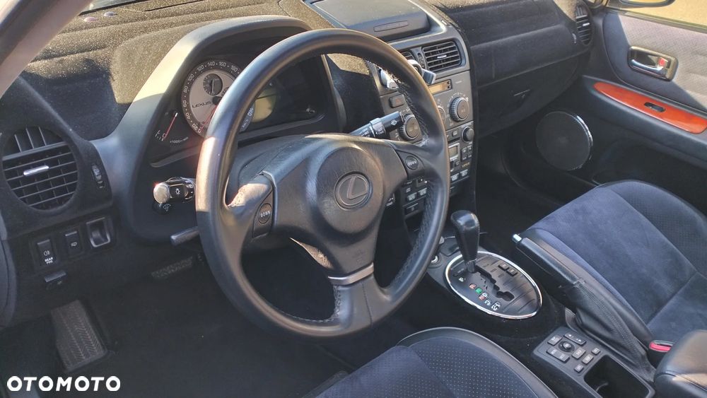 Lexus IS 300 Prestige - 5