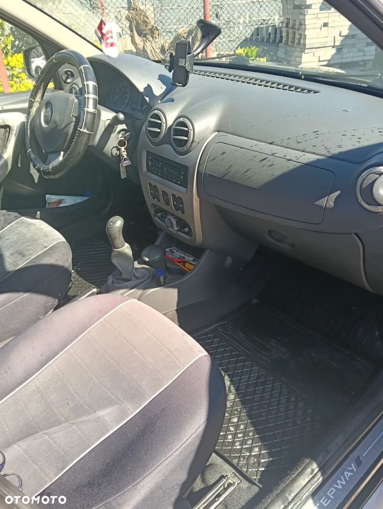 Dacia Sandero 1.6 MPI Stepway - 8