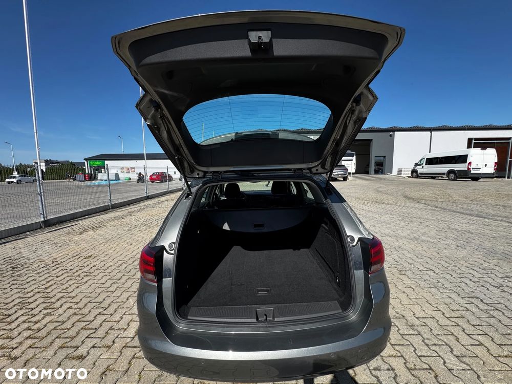 Opel Astra 1.6 CDTI Essentia - 4